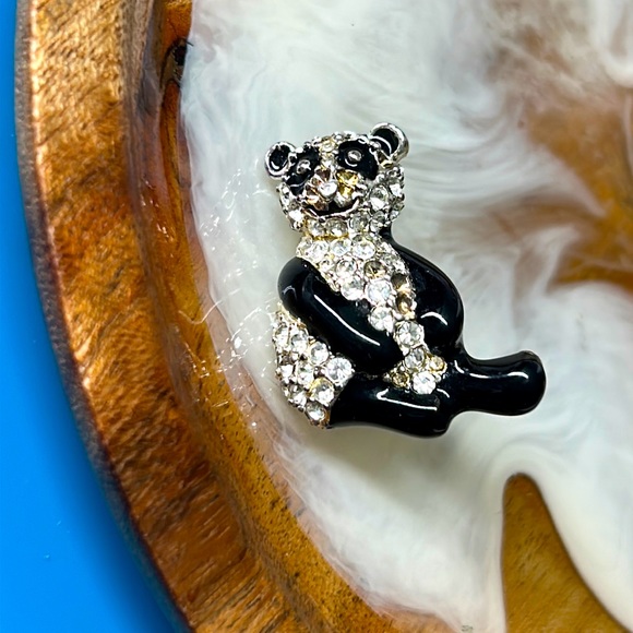 🖤Vtg MONET panda 🐼 brooch - Picture 1 of 9
